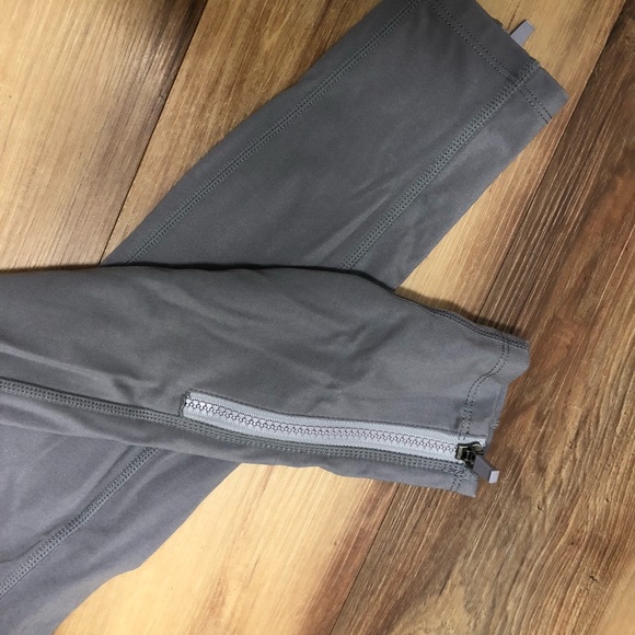 Fabletics motion 365 size xs - Picture 6 of 8